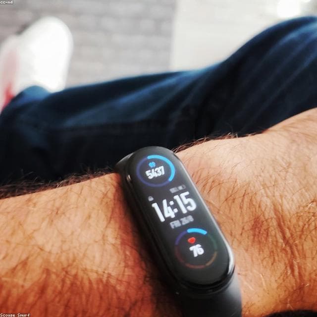 Умные часы Apple Watch SE 2 44mm